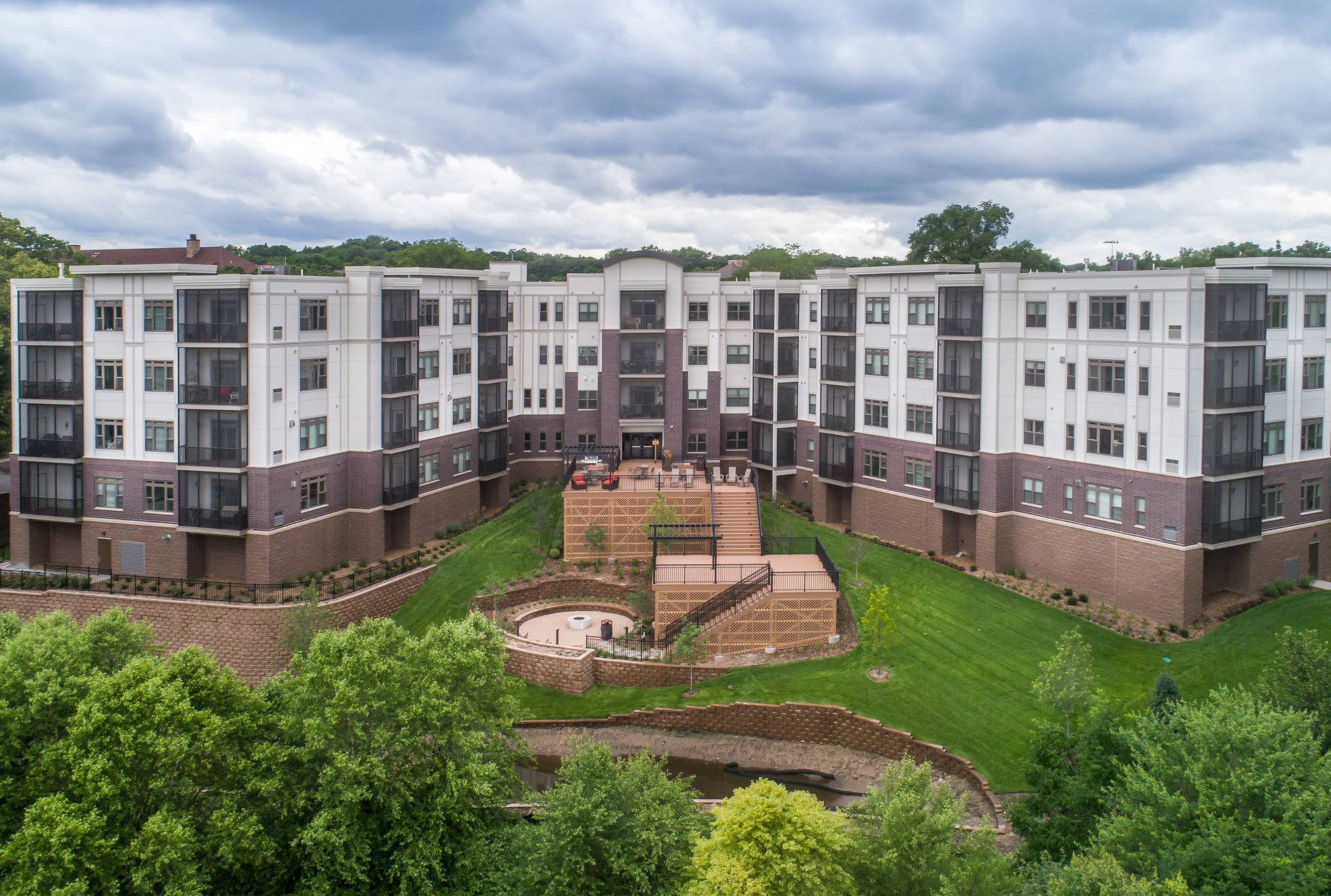 1437 - Zvago Glen Lake