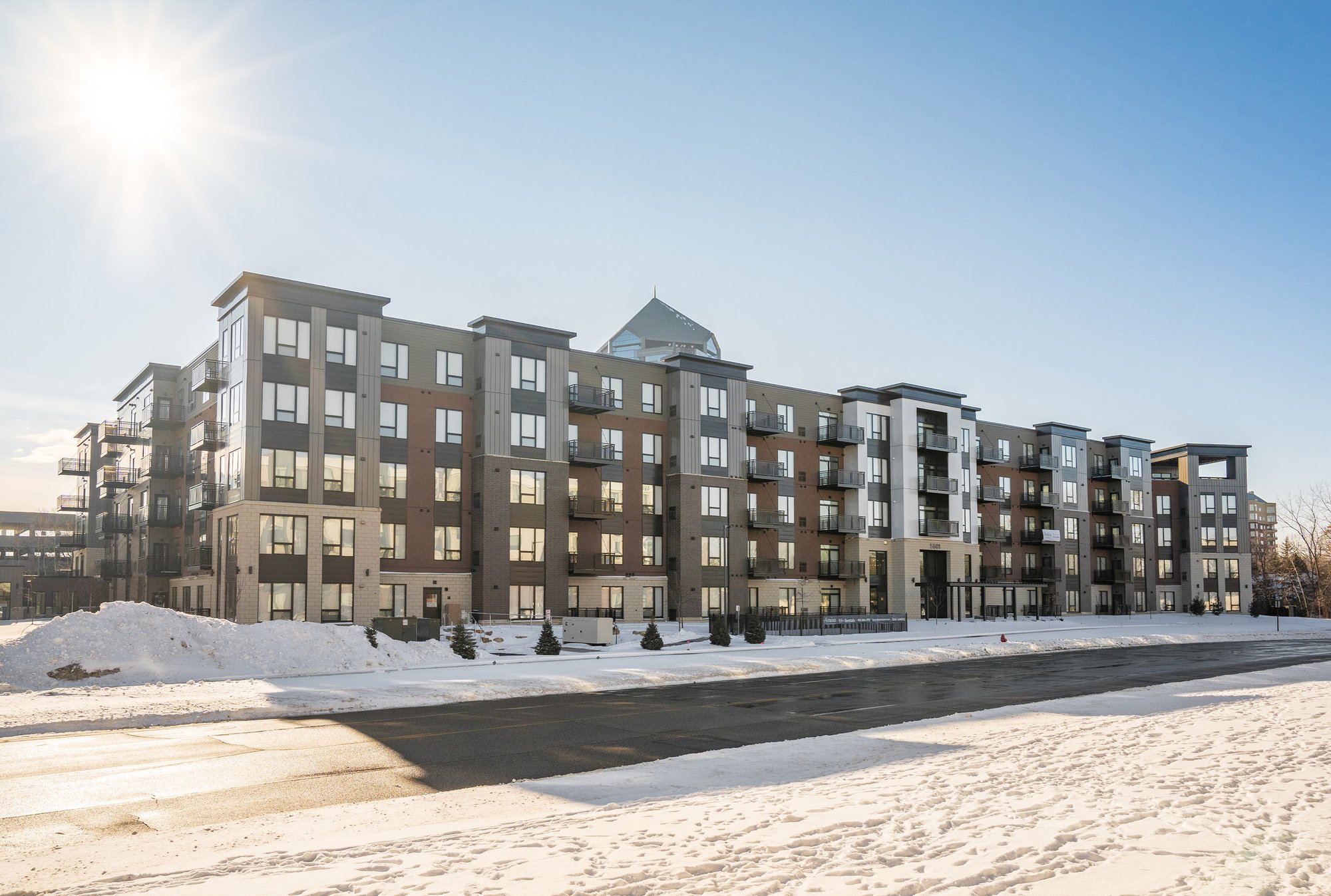 19022 - Amira Bloomington (Inspire)